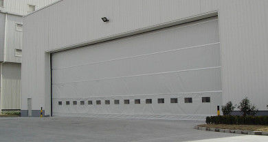 Beli Kekuatan Kain Industri Pintu Kain Lift Vertikal Dengan Tinggi Maksimum 12 Meter dan Ketahanan Angin Hingga 120 Kmh Ideal untuk Gudang online manufacture