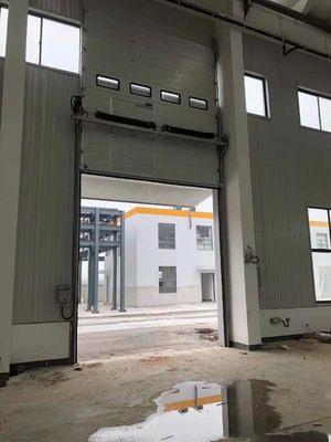 Ukuran yang disesuaikan Pintu Bagian Lantai Terisolasi Pintu Bagian Atas ISO 9001