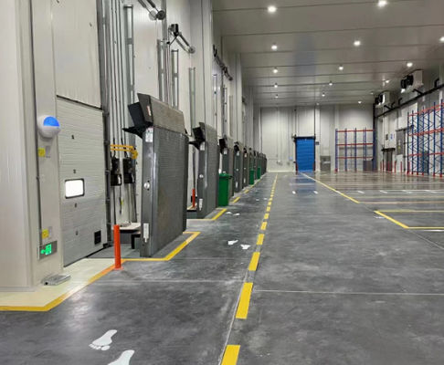 Hydraulic Loading Vertical Dock Leveler Untuk Platform Kereta Api Cold Storage