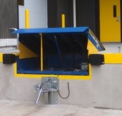 Plat Dock Baja Karat Kualitas Premium Hydraulic Unloading Industrial Dock Leveler