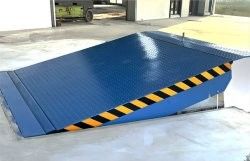 Otomatis Stasioner Fixed Pit Hinged Lip Hydraulic Loading Container Dock Leveler Untuk Loading Docks atau Bays