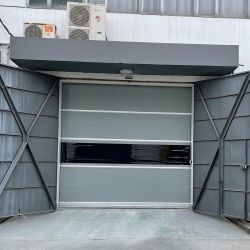 Pintu PVC Kecepatan Tinggi Kinerja yang andal untuk gudang sibuk dengan pembukaan otomatis
