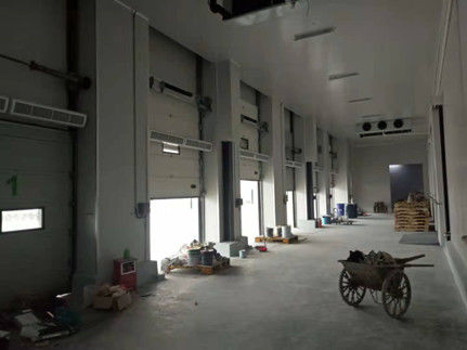 Pintu Garasi Bagian Disesuaikan Keamanan Optimal Untuk Fasilitas Anda