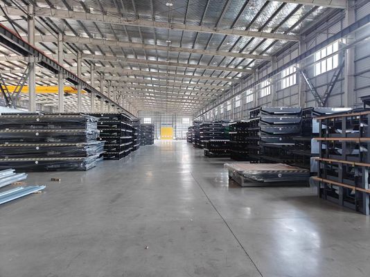 Dock Leveler yang dapat disesuaikan untuk koneksi Dock-to-Trailer yang aman dan lancar Static Load 13600k